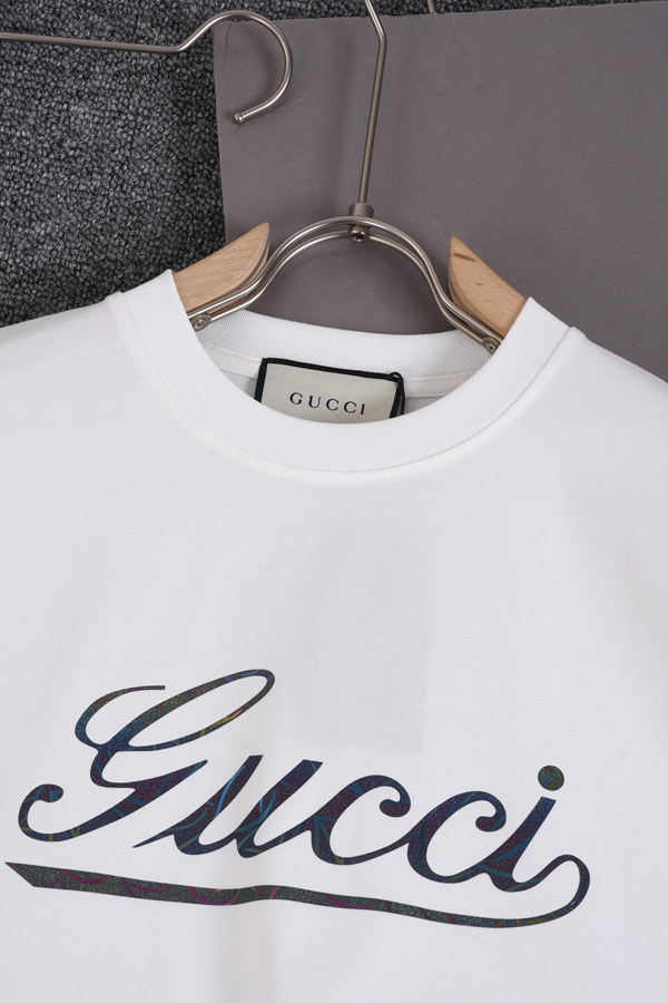 ブランドTシャツ背面デザイン